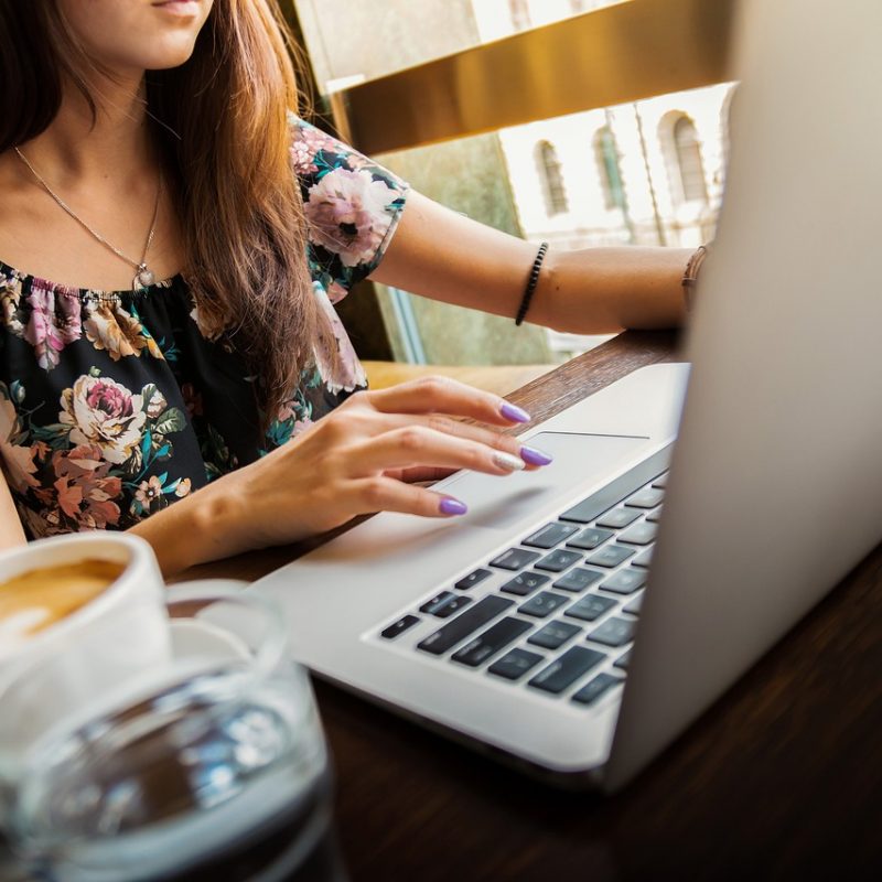 Les meilleurs divertissements en ligne pour les mamans